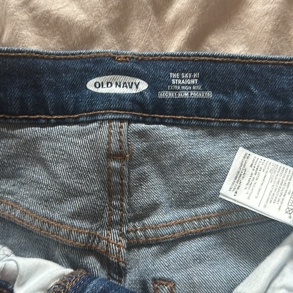 Old navy jeans - Picture 3 of 3